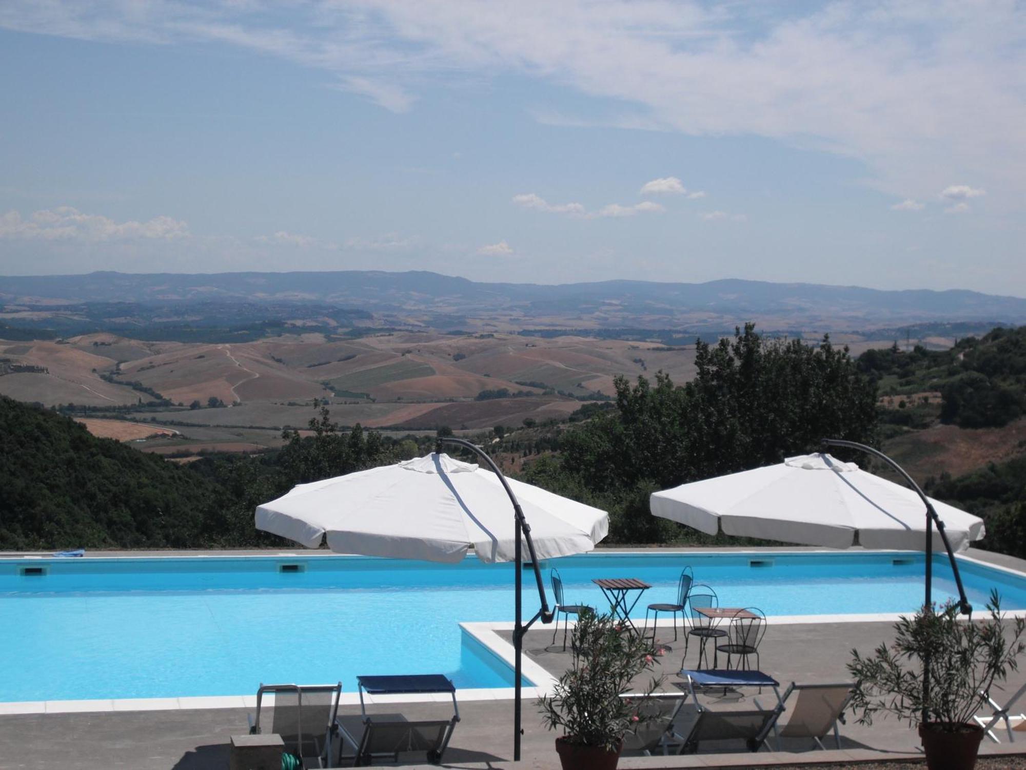 Agriturismo Le Valli 카쉬아나테르메 외부 사진