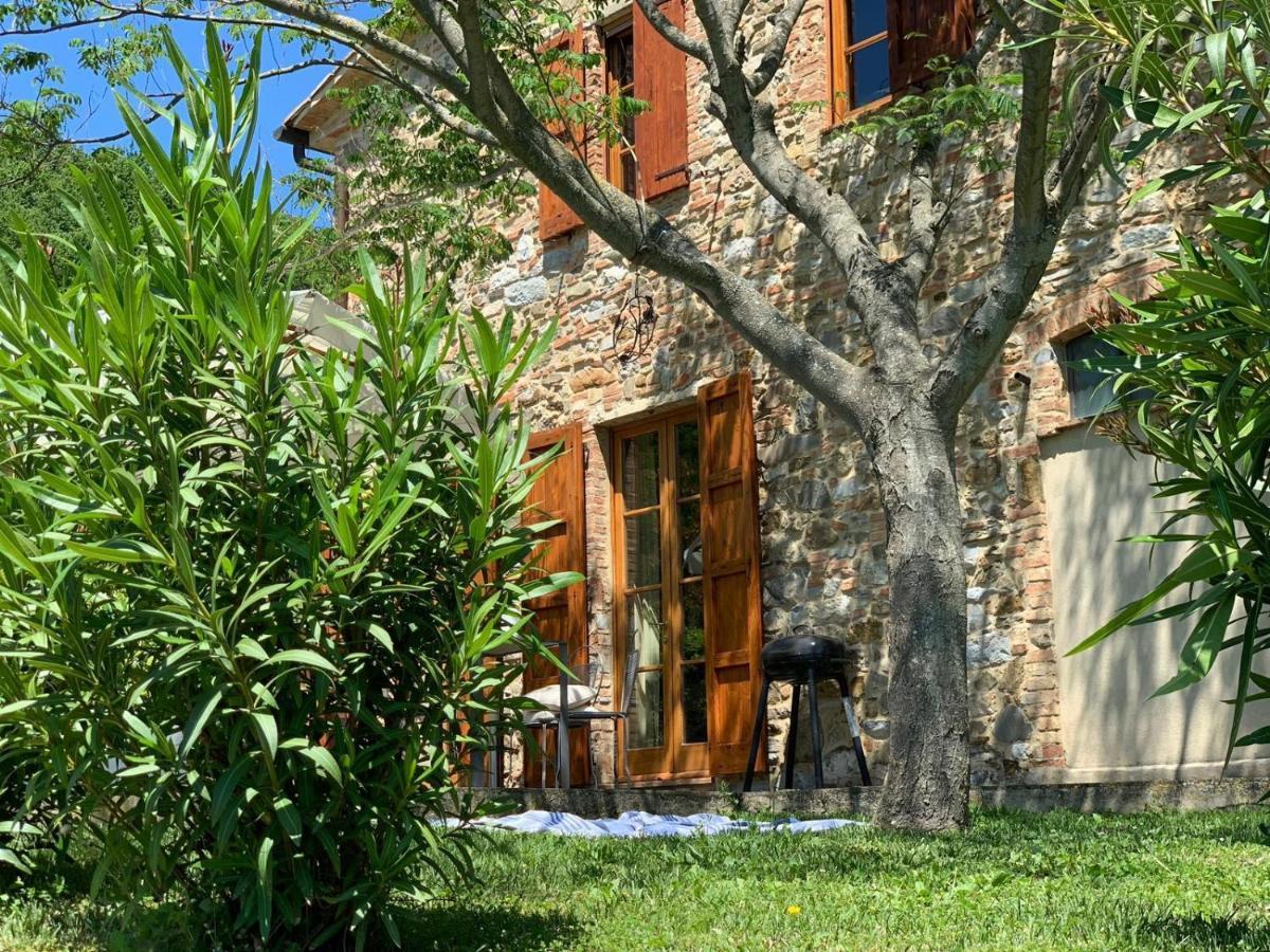 Agriturismo Le Valli 카쉬아나테르메 외부 사진