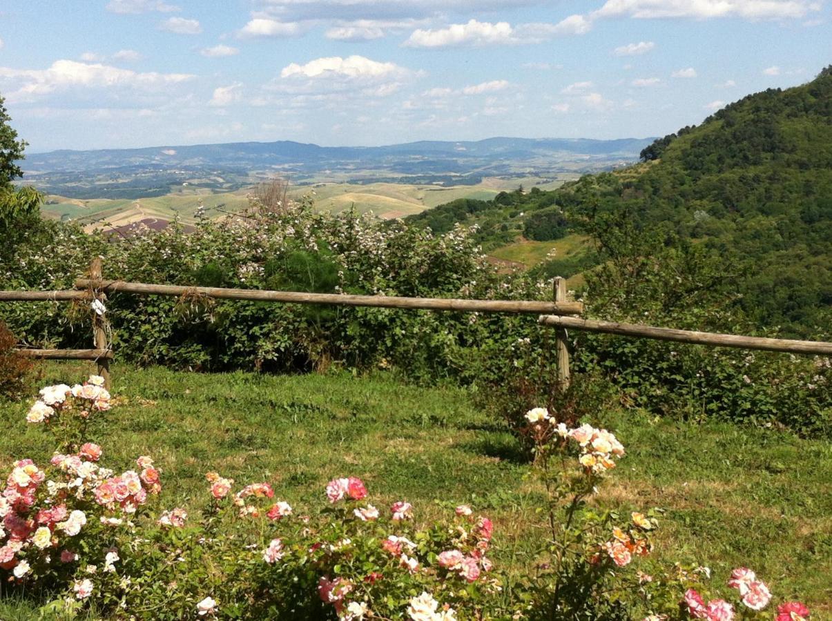 Agriturismo Le Valli 카쉬아나테르메 외부 사진